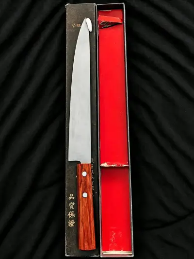 Cuchillo yanagiba con mango de madera - miniatura 5