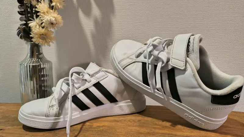 Zapatillas deportivas blancas Adidas para mujer - 2