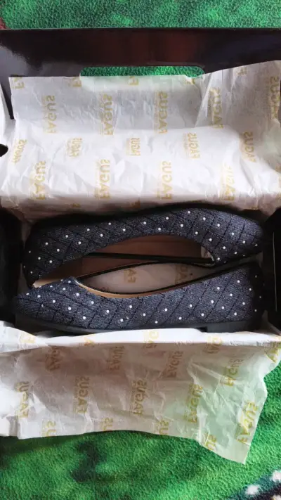 Zapatos planos de mujer Fagus con diseño de puntos - miniatura 5
