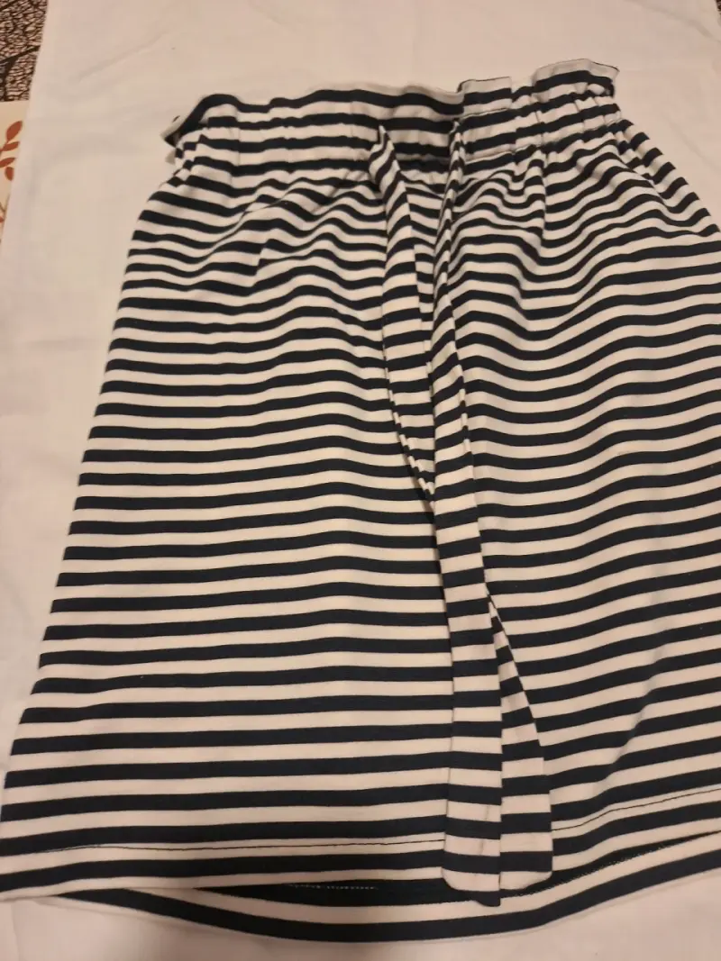 Falda a rayas Topshop en blanco y negro - 3