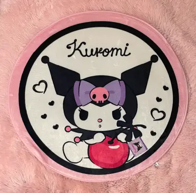 Alfombra redonda de felpa Kuromi - miniatura 4