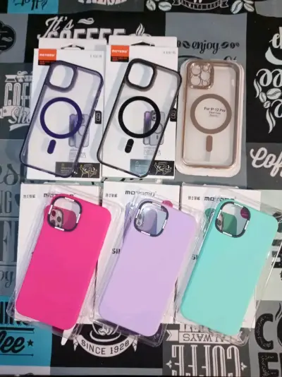 Fundas para iPhone 12 Pro Max de colores variados - miniatura 1