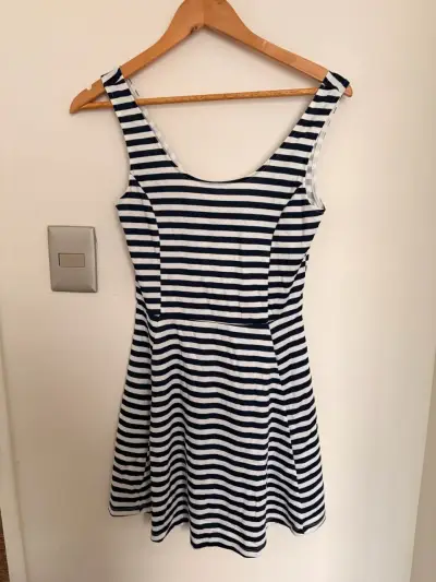 Vestido rayado blanco y negro HyM - miniatura 1