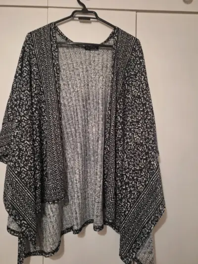 Kimono negro y blanco Soy Feliz - miniatura 4
