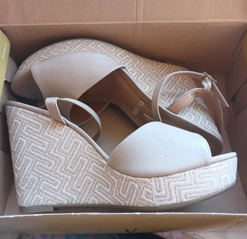 Sandalias Plataforma Beige Vizzano Elegantes - 3