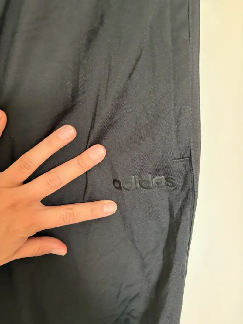 Pantalones deportivos negros Adidas talla M - 2