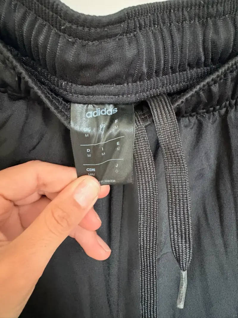 Pantalones deportivos negros Adidas talla M - 3