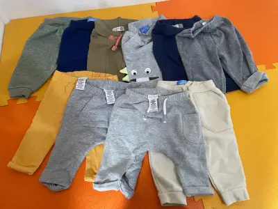 Lote de pantalones de bebé de 3 a 6 meses - miniatura 1