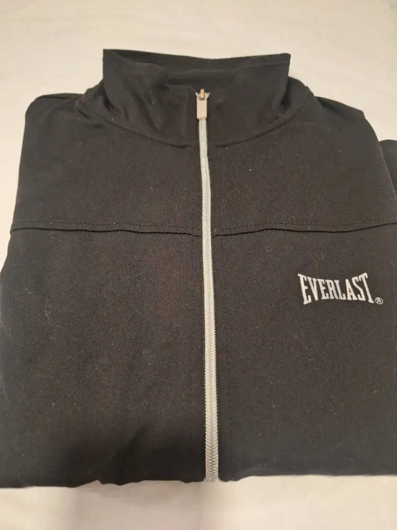 Chaqueta deportiva negra Everlast con cierre - 3