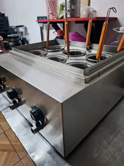 Cocina eléctrica para fideos con 6 canastas - miniatura 1