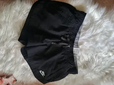 Shorts deportivos negros Nike para dama L - miniatura 3