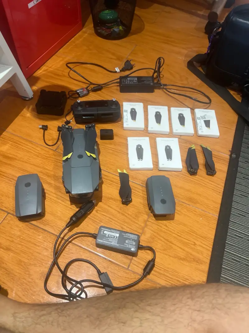 Drone DJI Mavic Pro con accesorios y baterías - 4