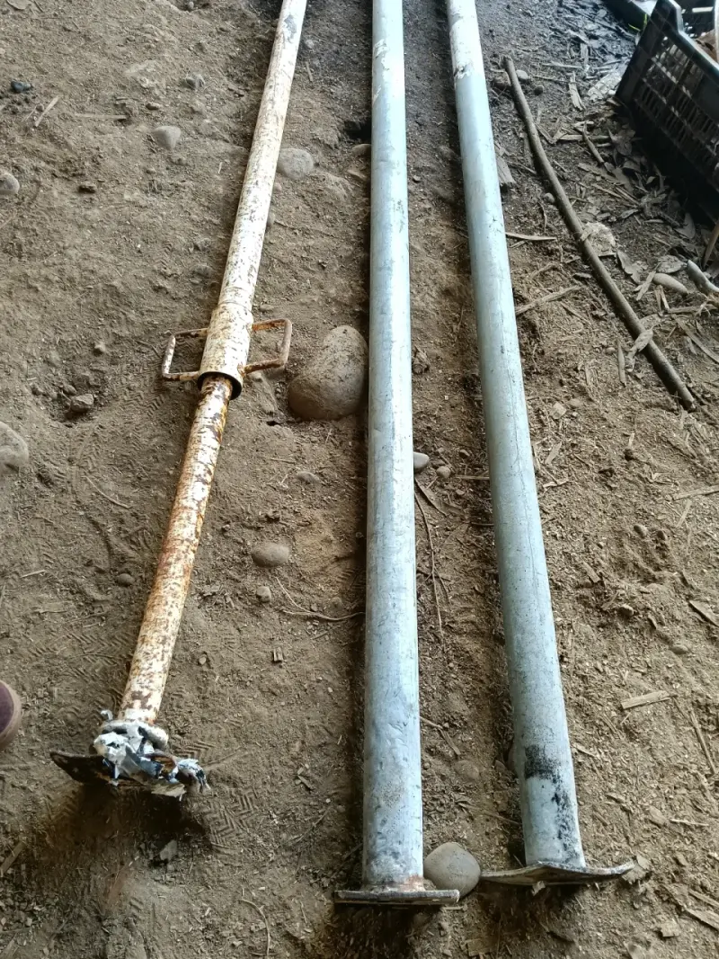 3 Soportes de construcción ajustables usados - 2