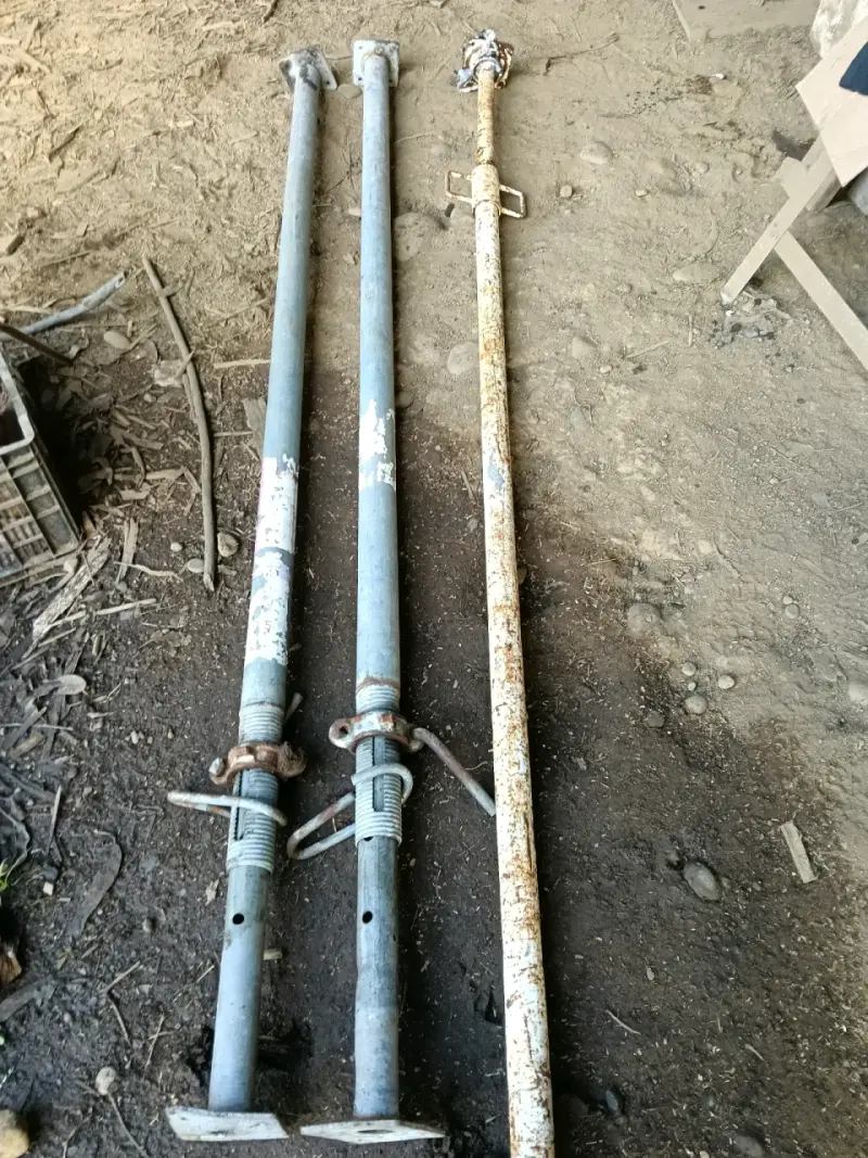 3 Soportes de construcción ajustables usados - 3
