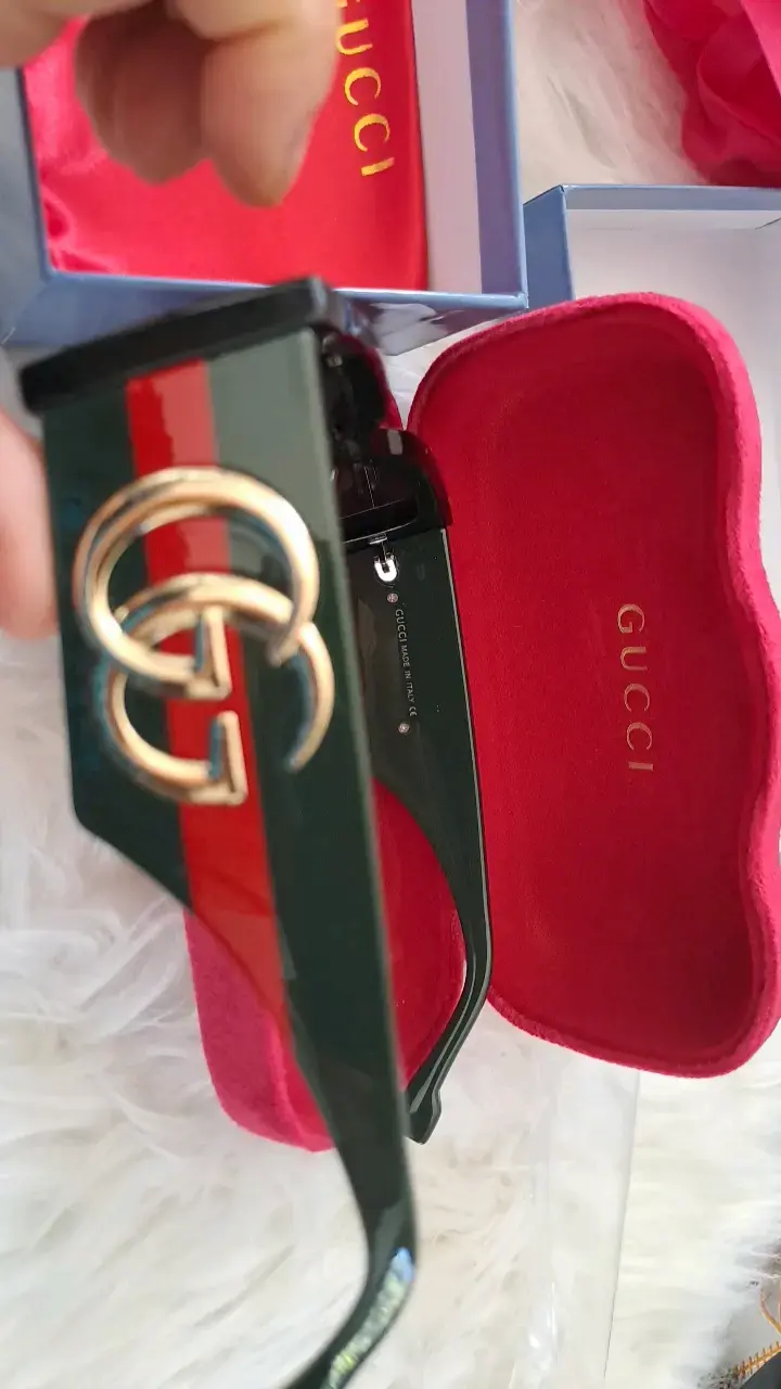 Gafas de Sol Gucci con Estuche Rojo - 3