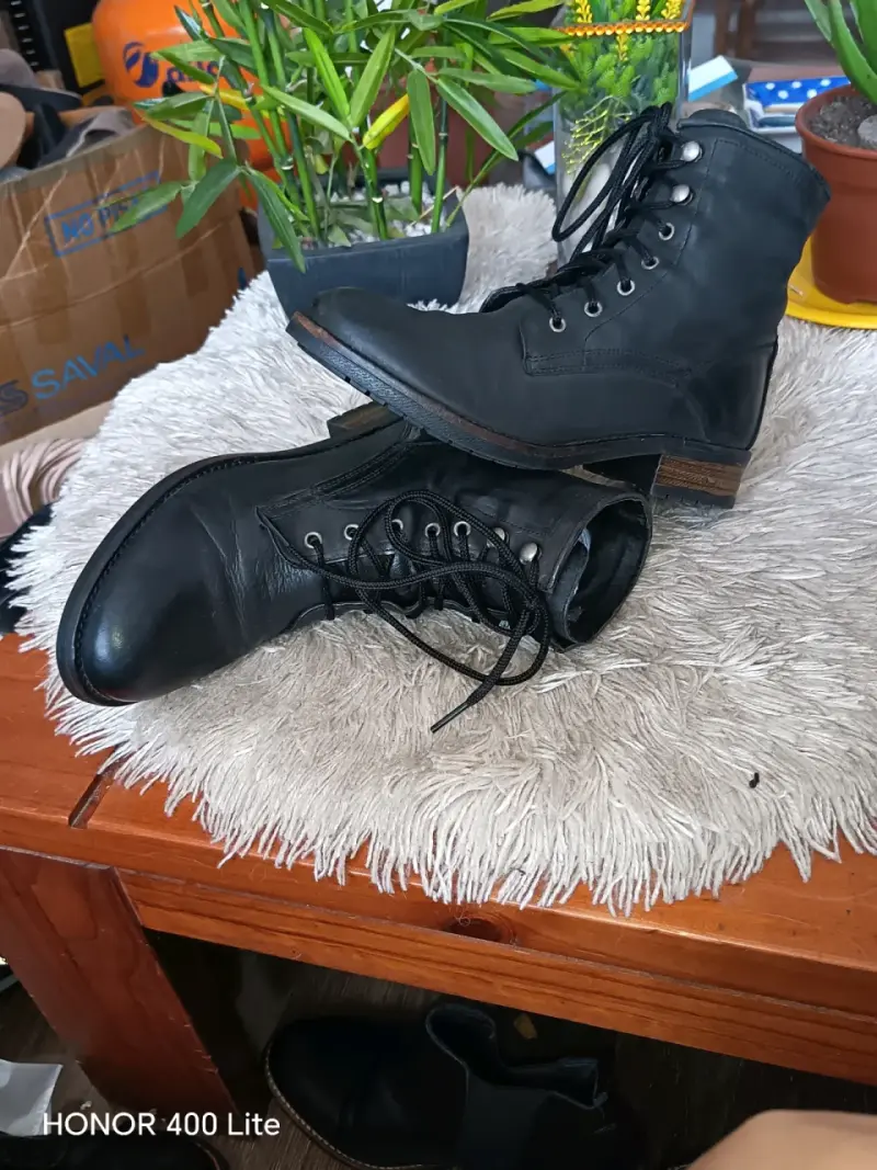 Botines de cuero negro con cordones - 3