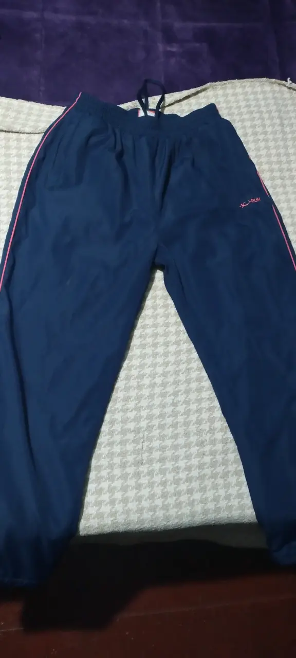 Pantalones deportivos azul marino