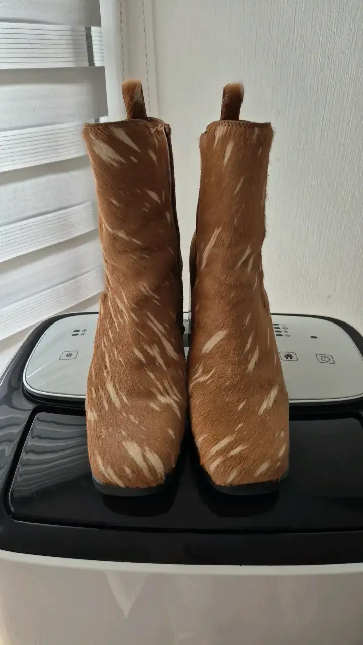 Botines de cuero animal print Jeffrey Campbell