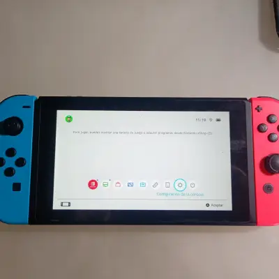 Consola Nintendo Switch con Joy-Con Azul y Rojo - miniatura 1