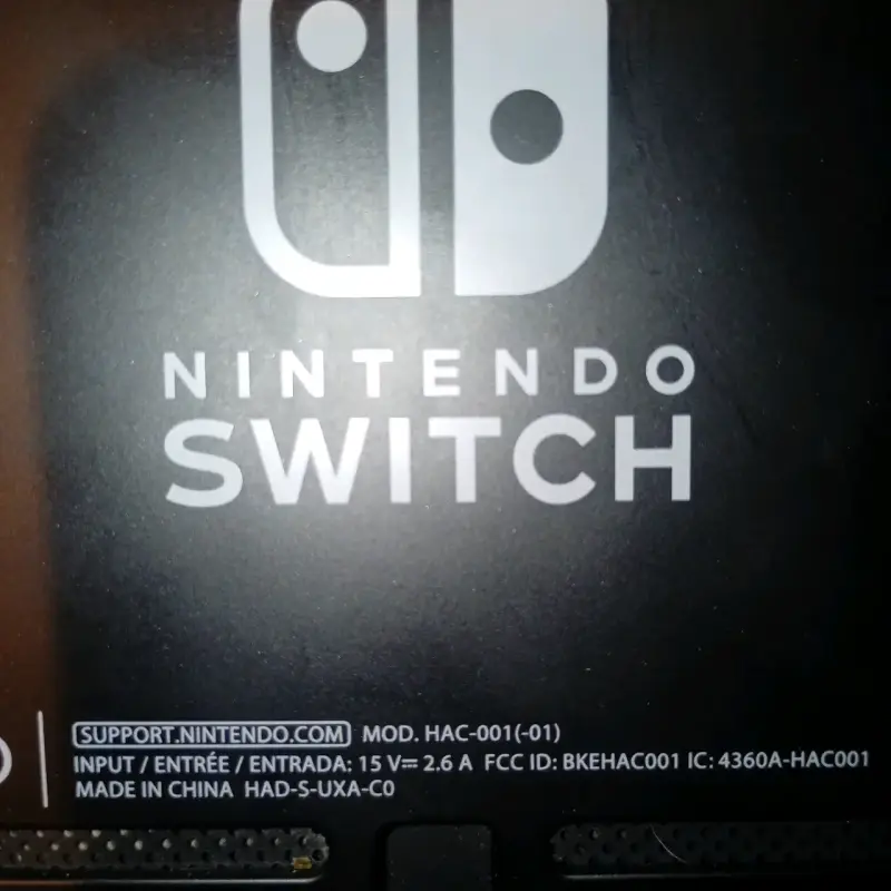 Consola Nintendo Switch con Joy-Con Azul y Rojo - 6