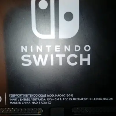 Consola Nintendo Switch con Joy-Con Azul y Rojo - miniatura 6