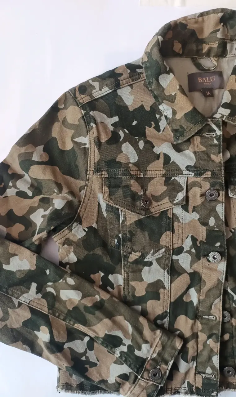 Chaqueta de mezclilla camuflada para mujer - 3