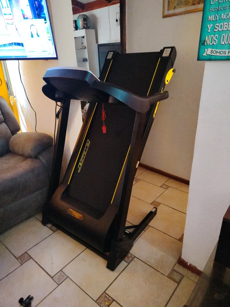 Caminadora eléctrica Best plegable con pantalla - 1