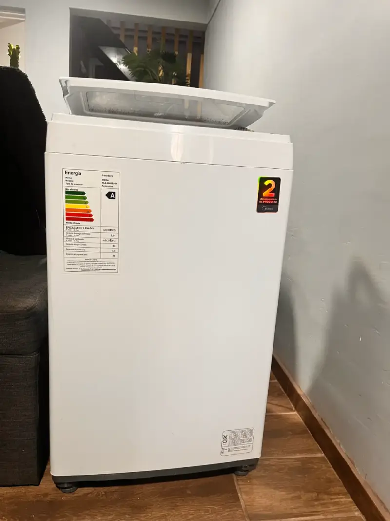 Lavadora automática Midea 8 kg blanca - 1