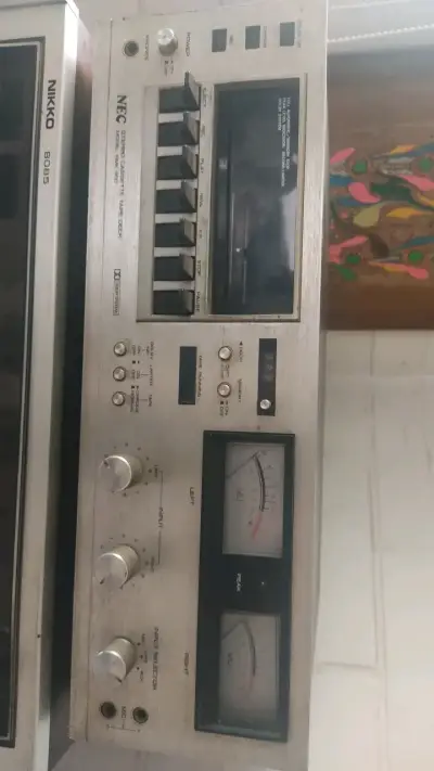 Deck de cassette estéreo NEC RMK-900 vintage - miniatura 1
