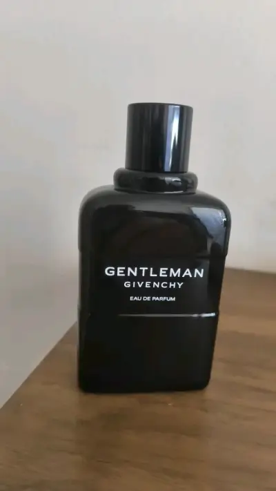 Perfume Gentleman Givenchy EDP 100ml - miniatura 2