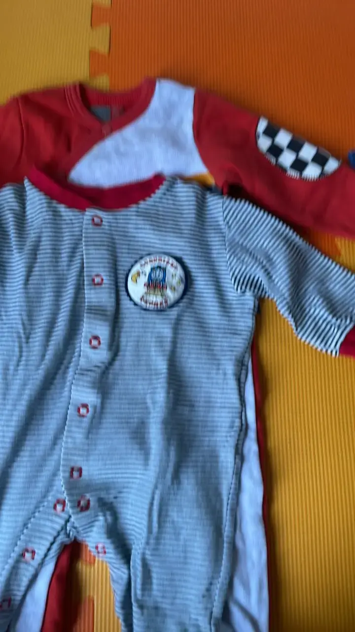 Lote 11 Pijamas de bebé 3-6- 9 meses - 5
