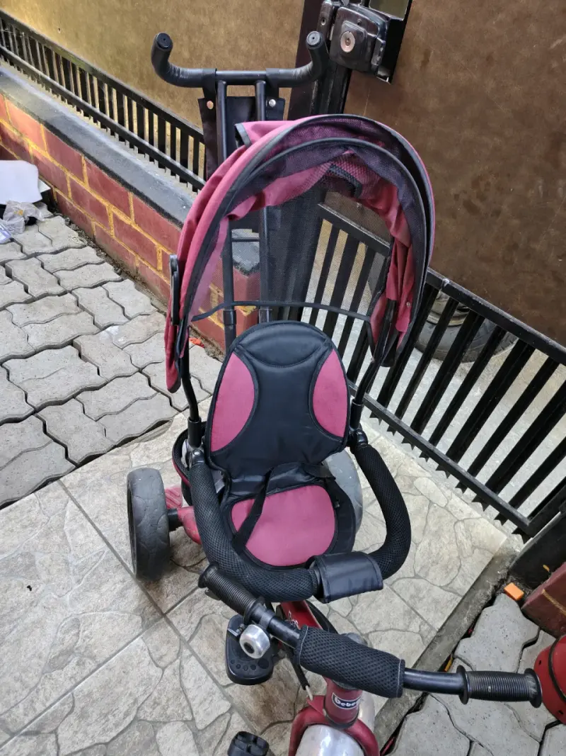 Triciclo para niños con manillar ajustable - 3