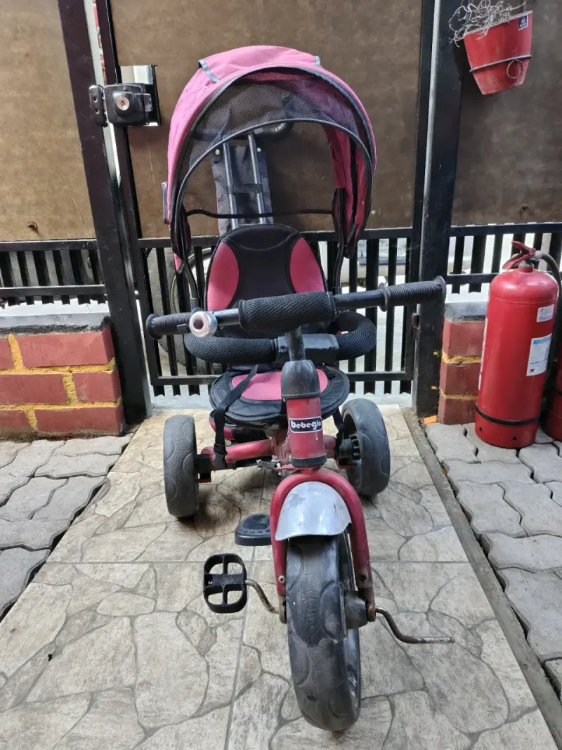 Triciclo para niños con manillar ajustable - 4