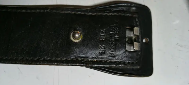 Cinturón de cuero Mixson Leathercraft con hebilla dorada - 2