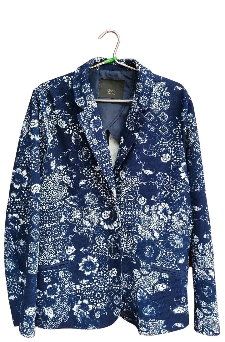 Blazer estampado floral azul para mujer