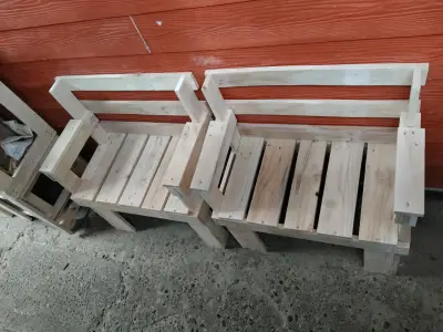 Bancos de madera de palet individuales - miniatura 1
