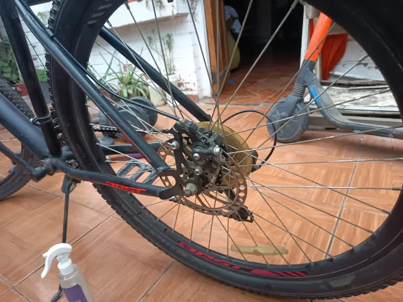 Bicicleta Best de montaña negra y roja - 5