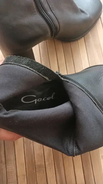 Botines de cuero negro con tacón alto - miniatura 6