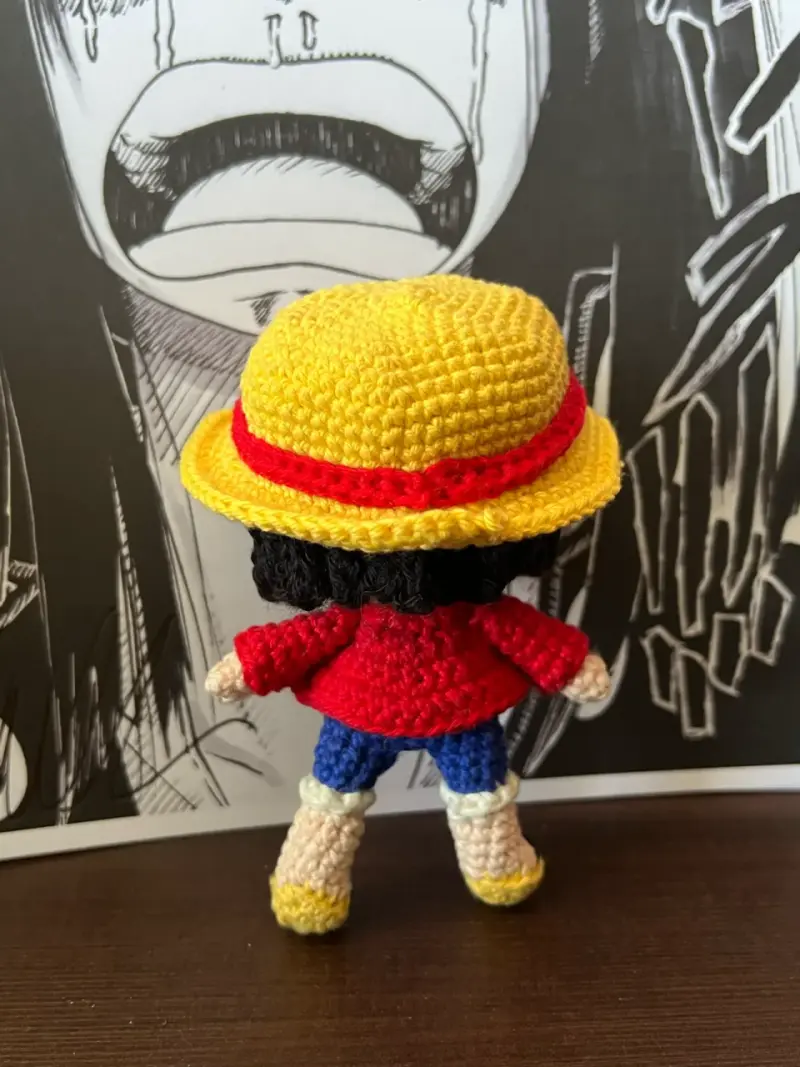 Muñeco amigurumi de Luffy de One Piece - 2