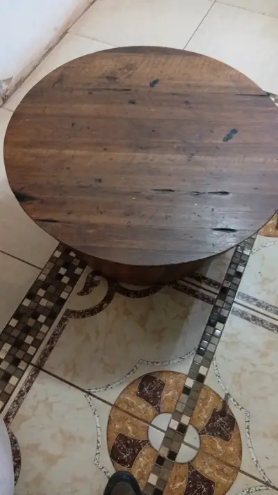 Mesa de centro redonda de madera rústica - miniatura 5