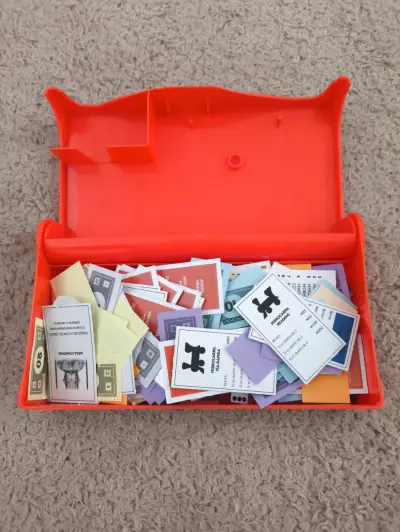 Juego de mesa Monopoly edición de viaje - miniatura 1