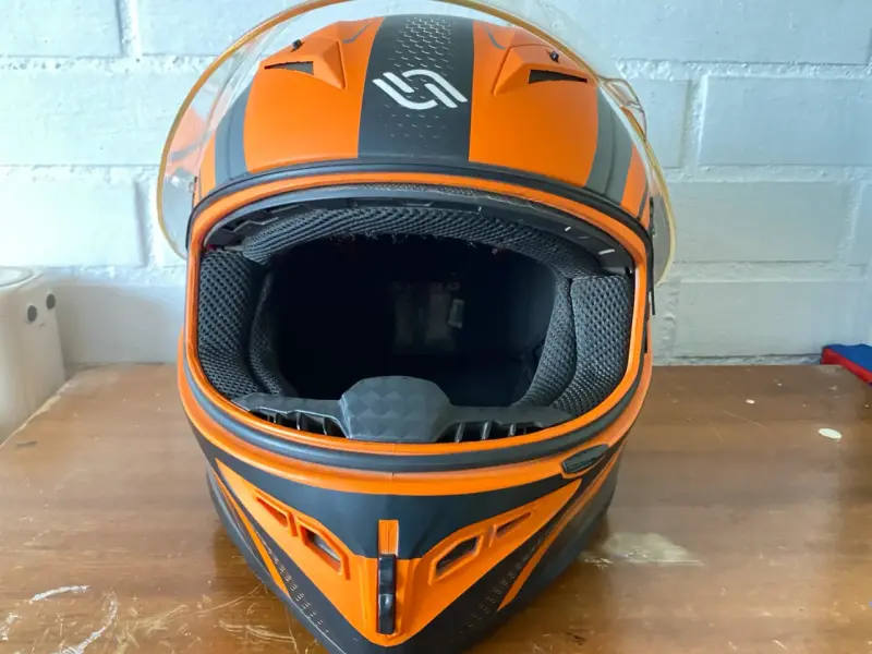 Casco de moto integral Shiro naranja y negro - 1
