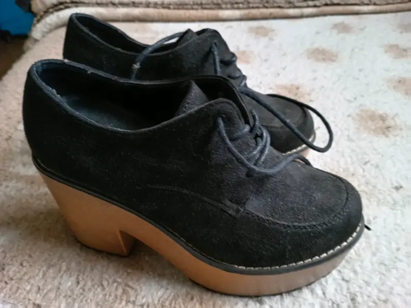 Botines de gamuza marrón con tacón alto - 6