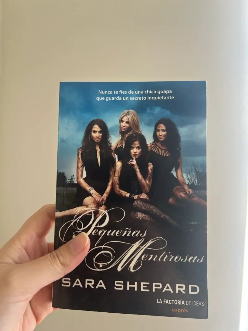 Libro 'Pequeñas Mentirosas' de Sara Shepard - 1