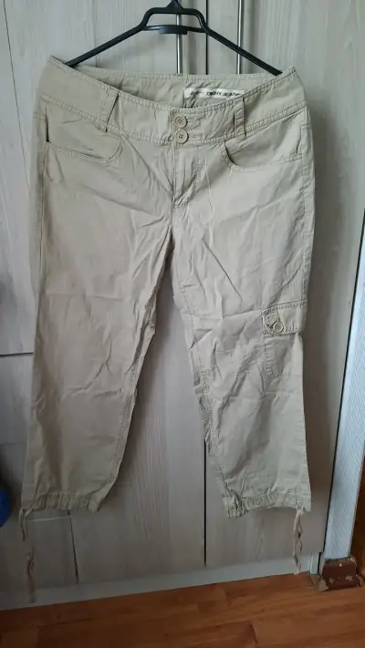 Pantalones cargo beige DKNY Jeans para mujer - miniatura 1