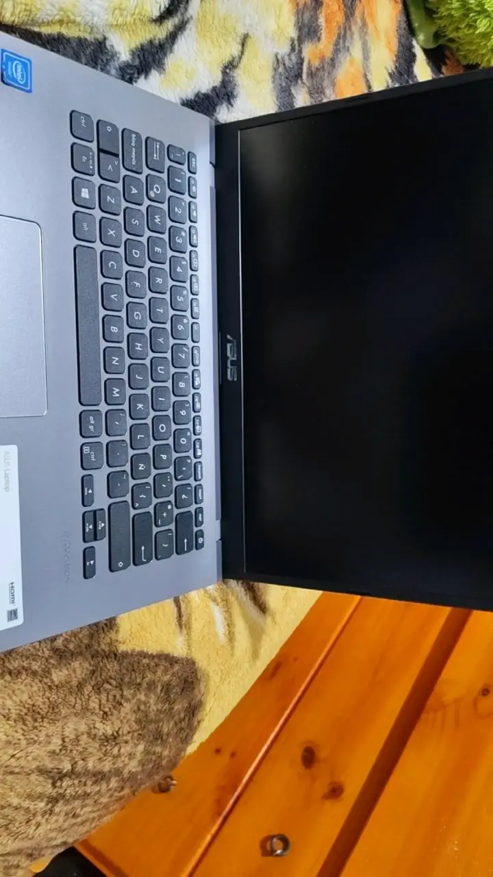 Notebook ASUS nuevo con cargador en buen estado - 2