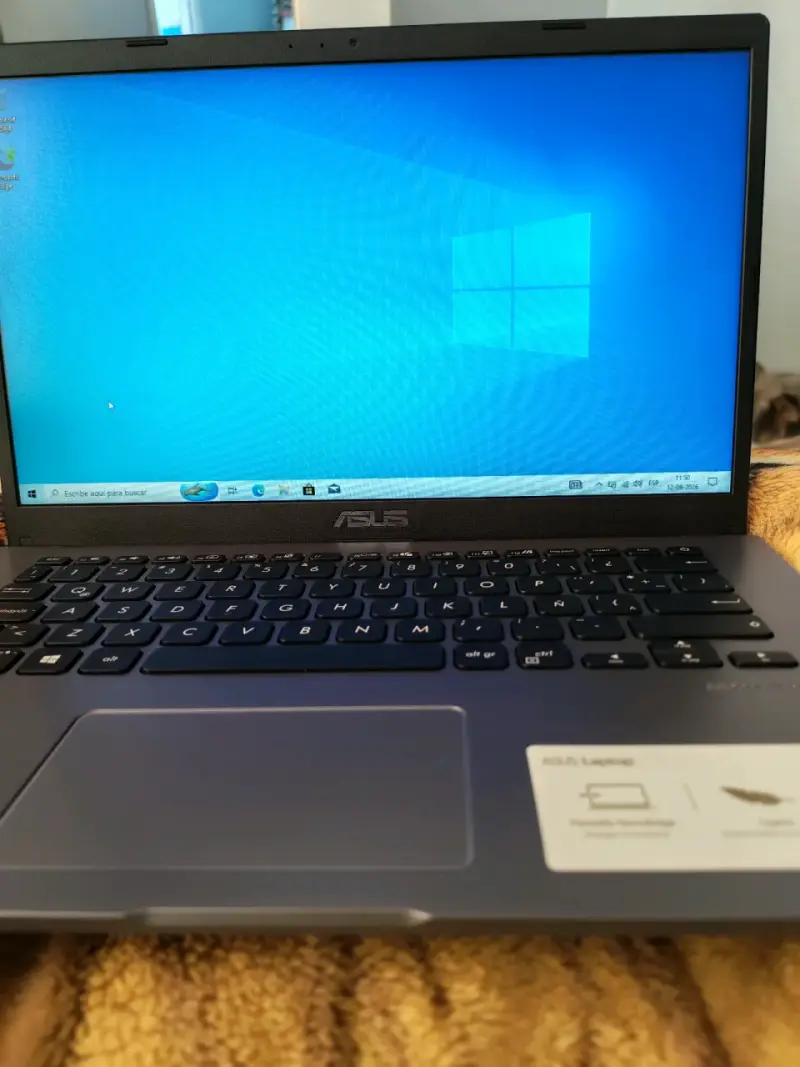 Notebook ASUS nuevo con cargador en buen estado - 3