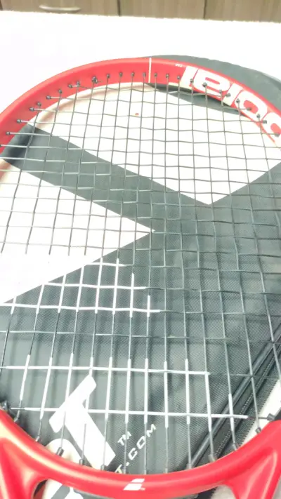 Raqueta de tenis Babolat Strike JR 26 con funda - miniatura 4