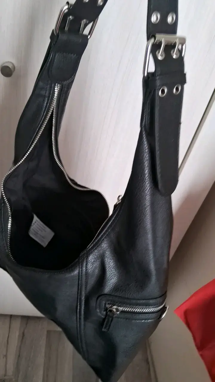 Bolso de cuero negro con bolsillos - 3
