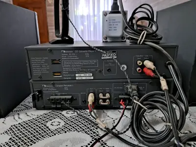 Receptor de CD Onkyo con cables incluidos - miniatura 4